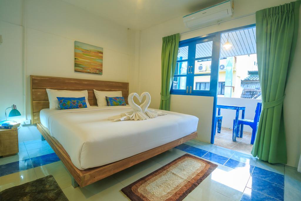 Frog House Bed & Breakfast (Adults Only) Patong Exterior photo