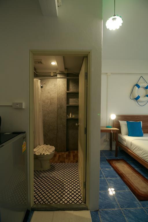 Frog House Bed & Breakfast (Adults Only) Patong Exterior photo